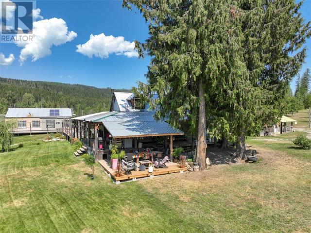 650 Trinity Valley Road, House detached with 3 bedrooms, 1 bathrooms and 10 parking in North Okanagan D BC | Image 4