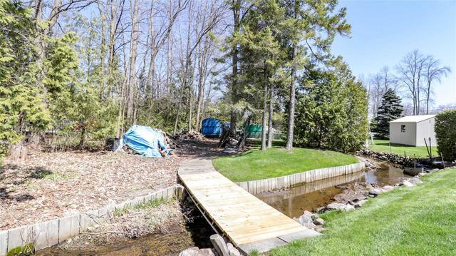 320 Lakeshore Rd E, House detached with 3 bedrooms, 2 bathrooms and 5 parking in Oro Medonte ON | Image 2