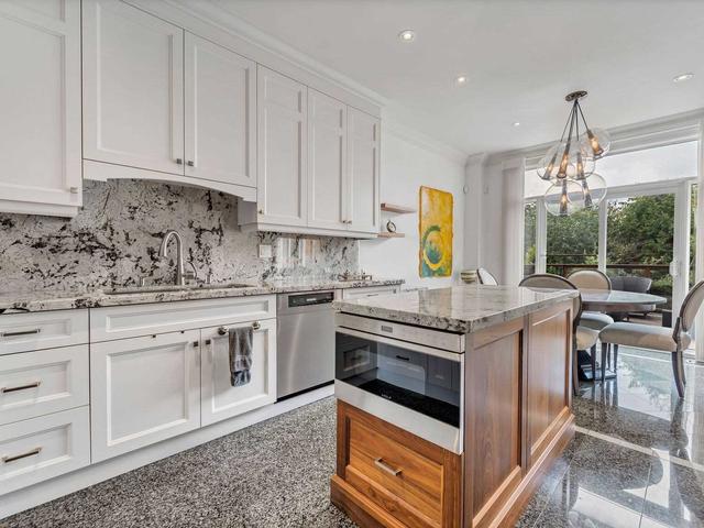 122 Melbourne Dr, House detached with 4 bedrooms, 5 bathrooms and 7 parking in Richmond Hill ON | Image 6