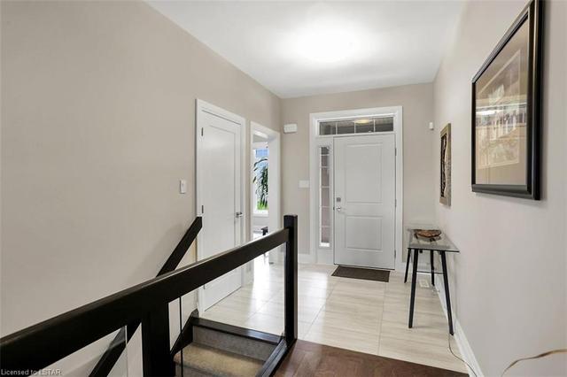 23 - 1800 Sumac Way, House attached with 4 bedrooms, 3 bathrooms and 4 parking in London ON | Image 1