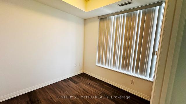 1905 - 50 Ann O'reilly Rd, Condo with 2 bedrooms, 1 bathrooms and 1 parking in Toronto ON | Image 9