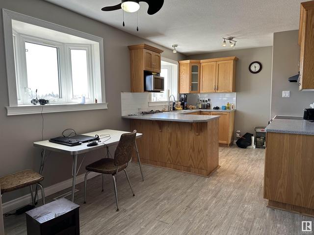 4740 46 St, House detached with 4 bedrooms, 2 bathrooms and null parking in Drayton Valley AB | Image 10