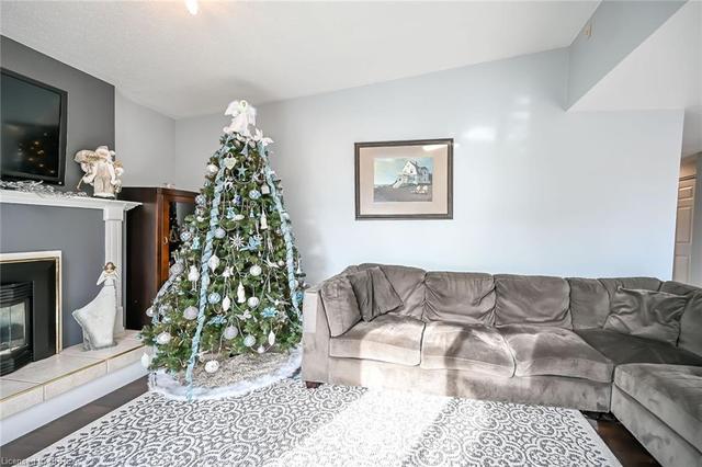 25 Winter Way, House detached with 3 bedrooms, 1 bathrooms and 4 parking in Brantford ON | Image 10