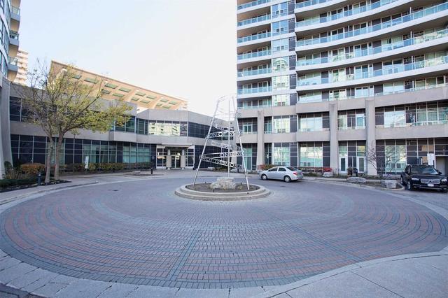 303 - 33 Elm Dr, Condo with 1 bedrooms, 1 bathrooms and 1 parking in Mississauga ON | Image 1