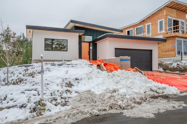 3296 Evergreen Drive, House detached with 3 bedrooms, 2 bathrooms and 2 parking in Penticton BC | Image 35