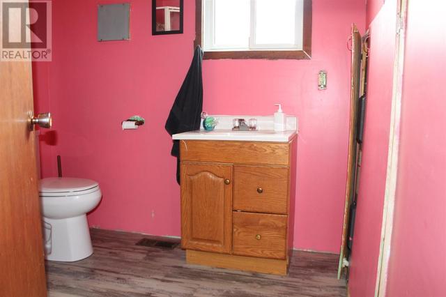 35 Algoma St, House detached with 2 bedrooms, 1 bathrooms and null parking in Thessalon ON | Image 12