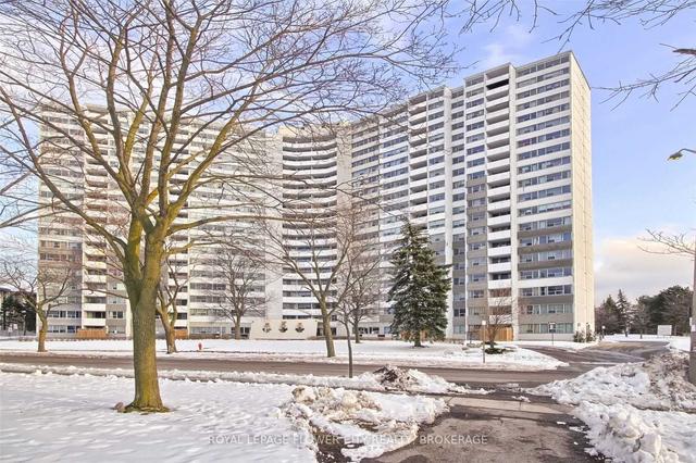1707 - 530 Lolita Gdns, Condo with 3 bedrooms, 1 bathrooms and 1 parking in Mississauga ON | Image 1