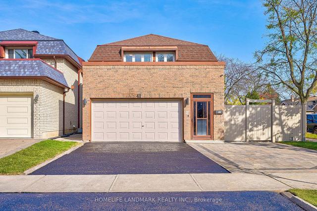 41 Redheugh Cres, House detached with 4 bedrooms, 5 bathrooms and 5 parking in Toronto ON | Image 12