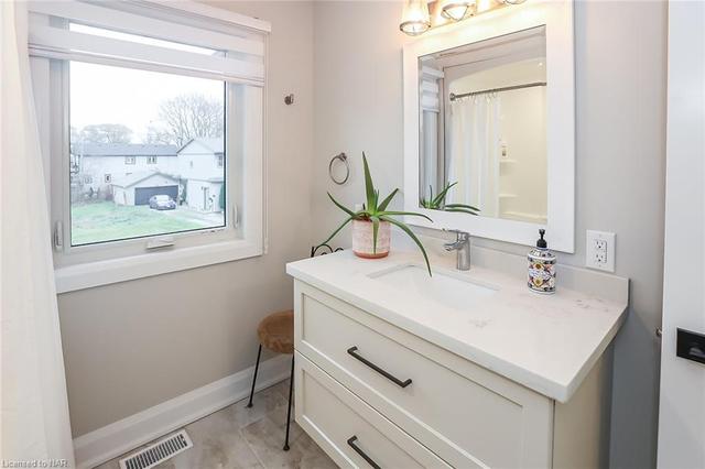 77 b Broadway, House detached with 3 bedrooms, 2 bathrooms and null parking in St. Catharines ON | Image 30
