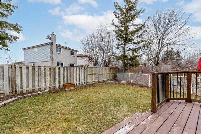 43 Talbot St, House detached with 3 bedrooms, 3 bathrooms and 4 parking in Brampton ON | Image 33