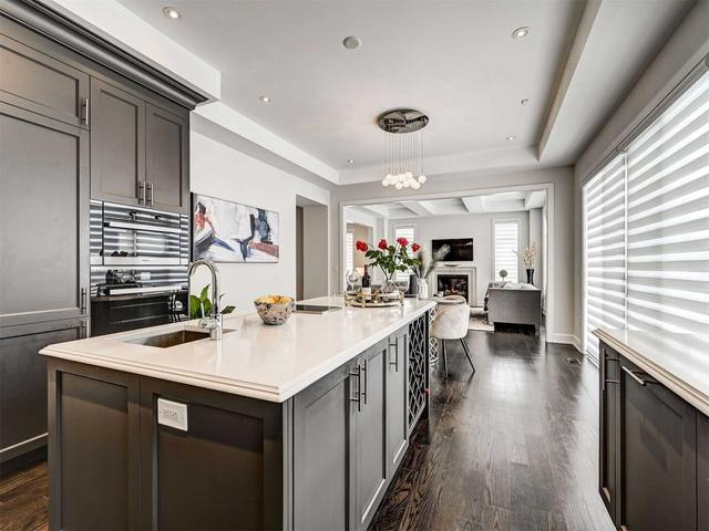 109 Baldry Ave, House detached with 4 bedrooms, 4 bathrooms and 4 parking in Vaughan ON | Image 7