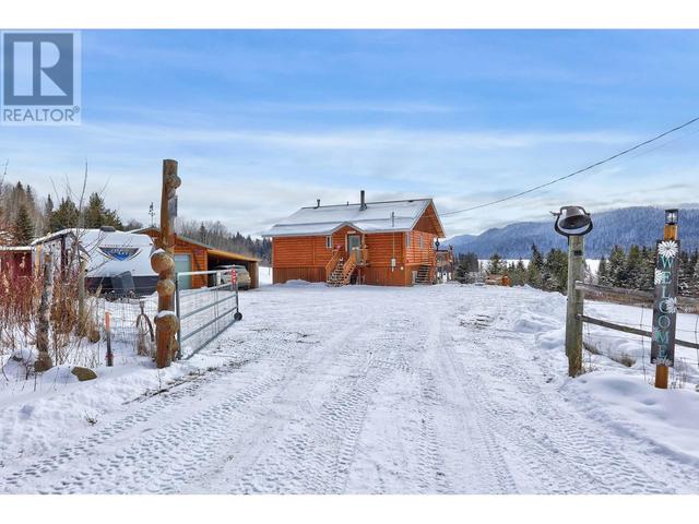 7527 Mccarthy Road, House detached with 3 bedrooms, 3 bathrooms and null parking in Cariboo L BC | Image 31