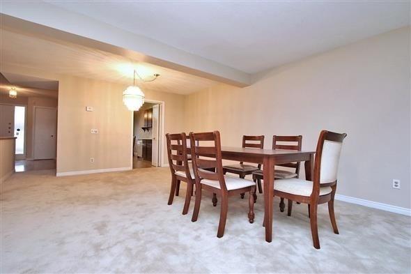 2 - 296 Torresdale Ave, Townhouse with 3 bedrooms, 3 bathrooms and 2 parking in Toronto ON | Image 4