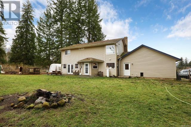 7522 Island Hwy N, House detached with 4 bedrooms, 3 bathrooms and 10 parking in Comox Valley C (Puntledge   Black Creek) BC | Image 46