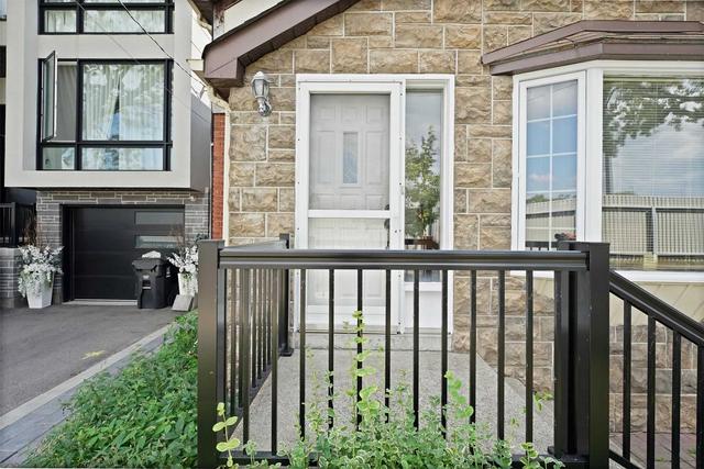 667 Oxford St, House detached with 4 bedrooms, 3 bathrooms and 10 parking in Toronto ON | Image 12