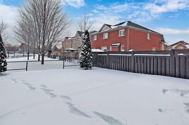 136 Calm Waters Cres, House semidetached with 3 bedrooms, 4 bathrooms and 2 parking in Brampton ON | Image 27