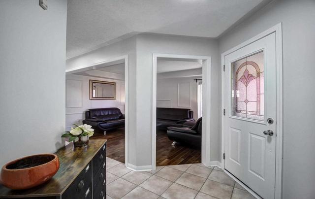 30 National Cres W, House detached with 3 bedrooms, 4 bathrooms and 4 parking in Brampton ON | Image 34