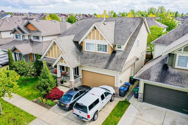 18880 70a Avenue, House detached with 5 bedrooms, 4 bathrooms and 4 parking in Surrey BC | Card Image