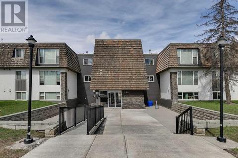 102, - 920 68 Avenue Sw, Condo with 2 bedrooms, 1 bathrooms and 1 parking in Calgary AB | Card Image