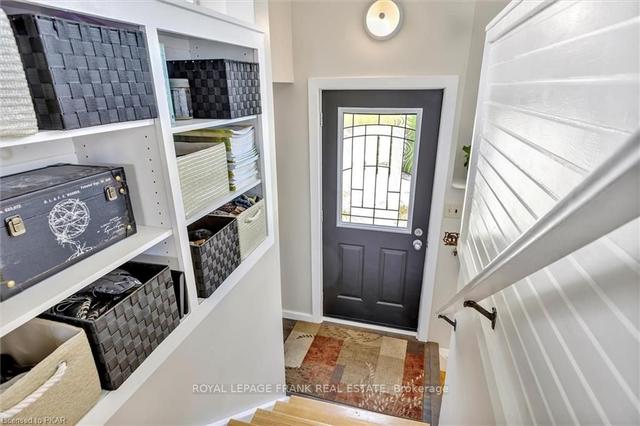 318 Sherin Ave, House detached with 1 bedrooms, 2 bathrooms and 4 parking in Peterborough ON | Image 22