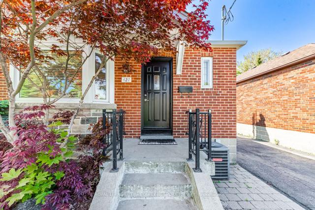 427 O'connor Dr, House detached with 2 bedrooms, 1 bathrooms and 4 parking in Toronto ON | Image 23