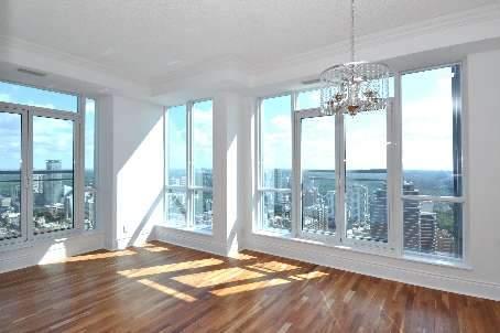 lph 2 - 763 Bay St, Condo with 2 bedrooms, 2 bathrooms and 2 parking in Toronto ON | Image 3