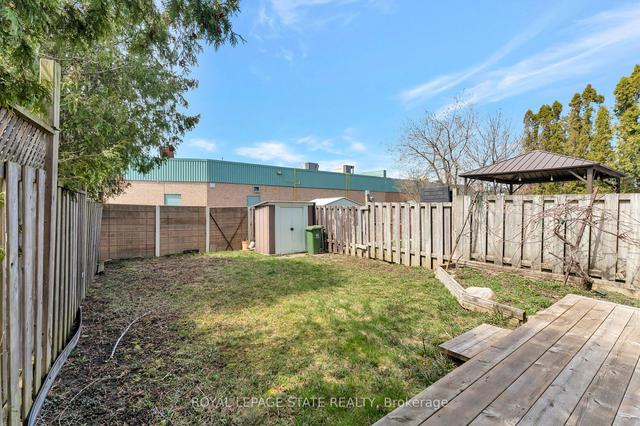 30 Silvervine Dr, House attached with 3 bedrooms, 2 bathrooms and 2 parking in Hamilton ON | Image 26