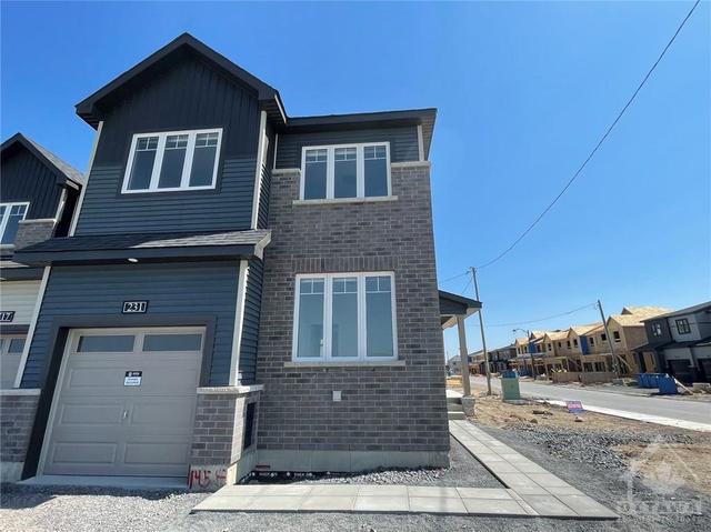 231 Tullaghan Heights, Townhouse with 4 bedrooms, 4 bathrooms and 2 parking in Ottawa ON | Image 2
