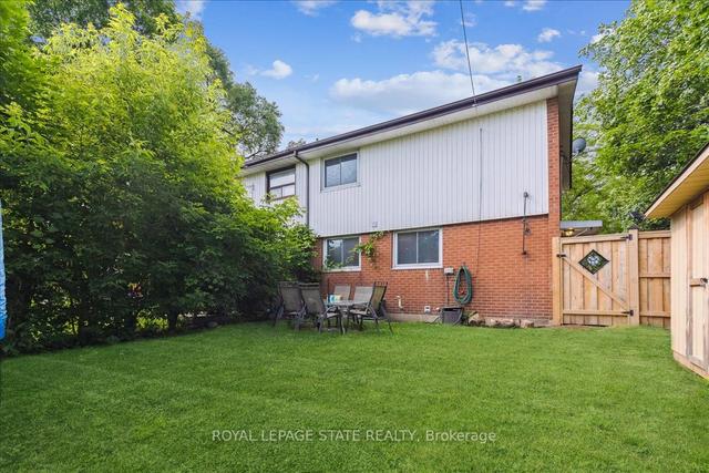 685 Britannia Ave, House semidetached with 3 bedrooms, 3 bathrooms and 3 parking in Hamilton ON | Image 16