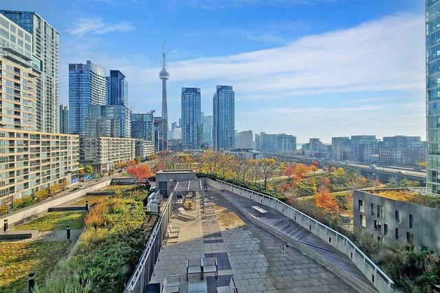 1001 - 85 Queens Wharf Rd, Condo with 2 bedrooms, 2 bathrooms and 1 parking in Toronto ON | Image 1