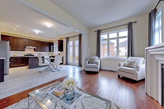 79 Hamster Cres, House detached with 4 bedrooms, 4 bathrooms and 4 parking in Aurora ON | Image 28