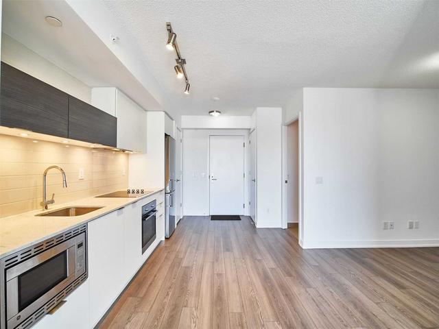 2606 - 20 Thomas Riley Rd, Condo with 1 bedrooms, 1 bathrooms and 1 parking in Toronto ON | Image 4