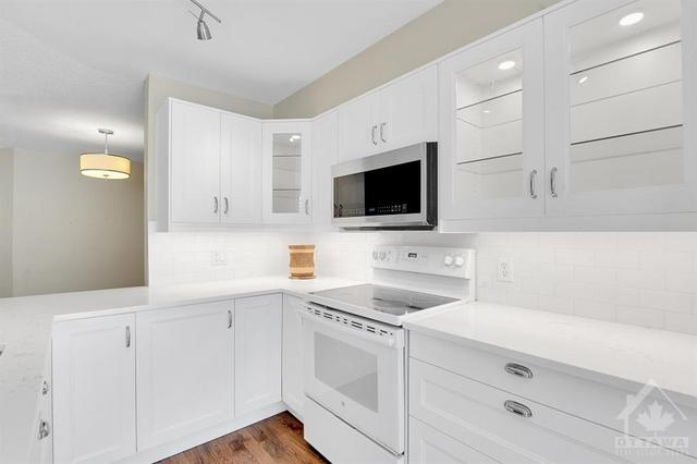 15 Sienna Private, Townhouse with 3 bedrooms, 3 bathrooms and 2 parking in Ottawa ON | Image 10