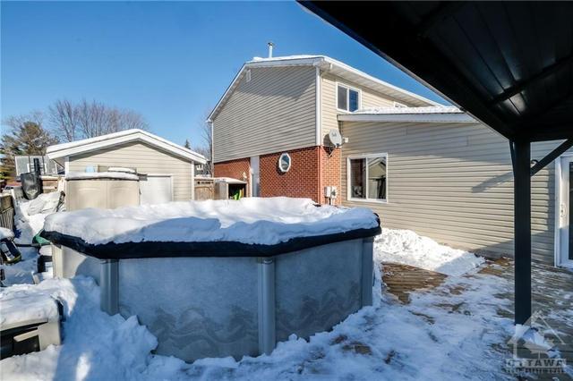 4 Montebello Lane, Home with 3 bedrooms, 2 bathrooms and 4 parking in Ottawa ON | Image 23