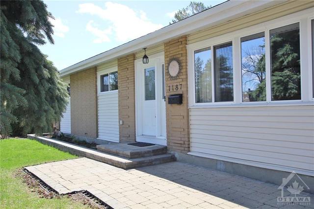1187 Deer Park Road, House detached with 3 bedrooms, 3 bathrooms and 5 parking in Ottawa ON | Image 2