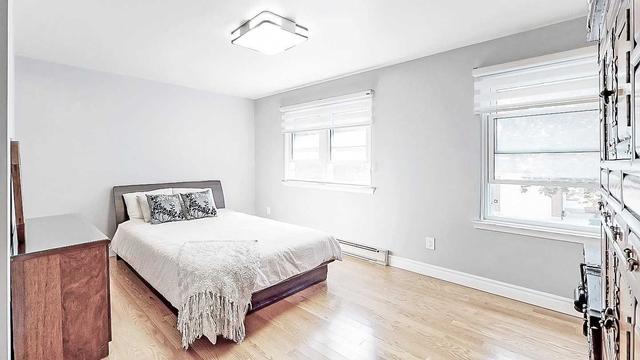 4 Niles Way, Townhouse with 3 bedrooms, 2 bathrooms and 2 parking in Markham ON | Image 6