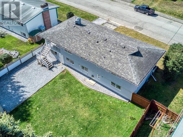 3824 Selkirk Ave, House detached with 5 bedrooms, 3 bathrooms and null parking in Powell River BC | Image 42