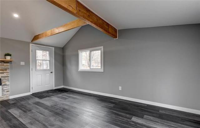 32 Cockburn St, House detached with 1 bedrooms, 1 bathrooms and 2 parking in Kawartha Lakes ON | Image 6