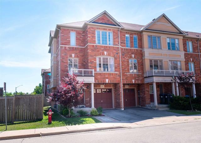 1087 Felicity Cres, House attached with 3 bedrooms, 4 bathrooms and 2 parking in Mississauga ON | Image 12