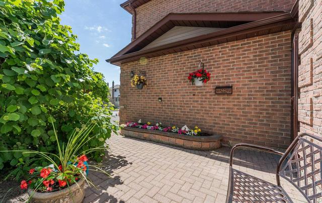 16 Winborne Rd, House detached with 4 bedrooms, 5 bathrooms and 4 parking in Vaughan ON | Image 34
