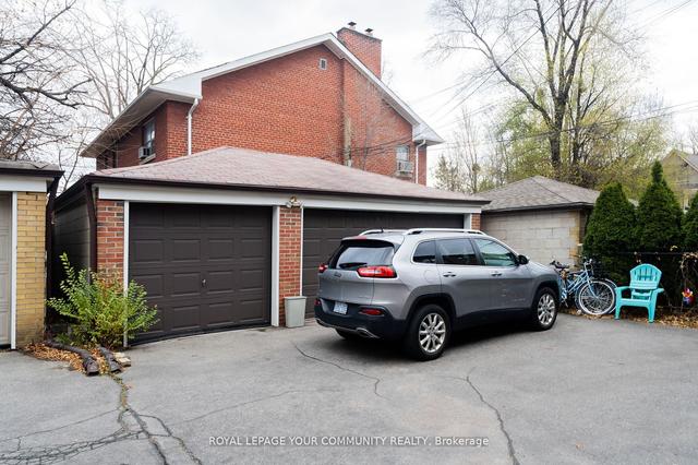 203 High Park Ave, House detached with 6 bedrooms, 3 bathrooms and 6 parking in Toronto ON | Image 27