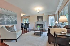 207 Mohawk Rd, House detached with 3 bedrooms, 2 bathrooms and 4 parking in Oakville ON | Image 2
