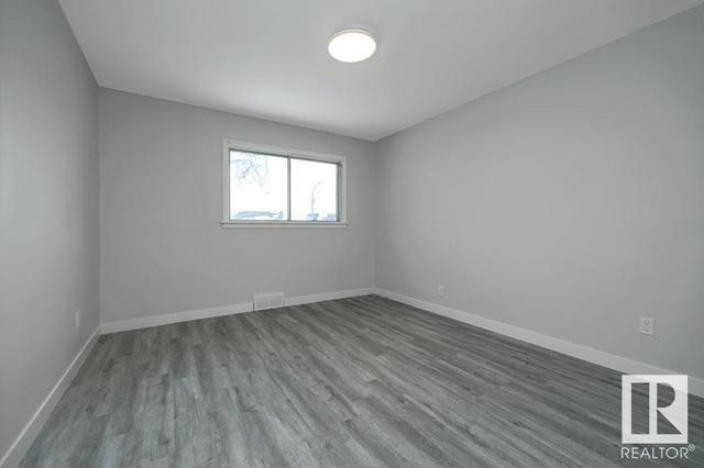 12427 96 St Nw, House detached with 3 bedrooms, 2 bathrooms and null parking in Edmonton AB | Image 13