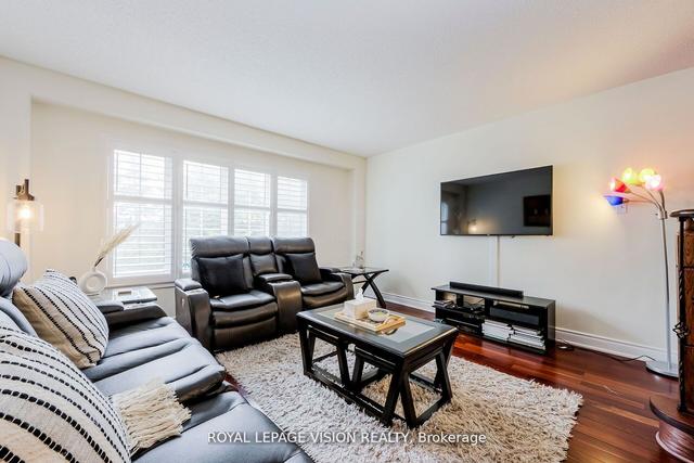 53 Hobson Ave E, House attached with 3 bedrooms, 4 bathrooms and 2 parking in Toronto ON | Image 23
