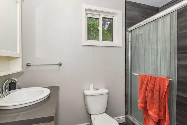 15 Holton Ave, House detached with 3 bedrooms, 3 bathrooms and 3 parking in Hamilton ON | Image 4