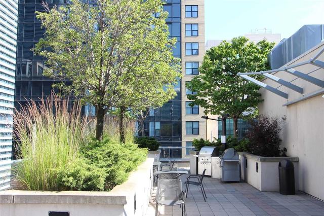 405 - 270 Wellington St W, Condo with 1 bedrooms, 1 bathrooms and 1 parking in Toronto ON | Image 10