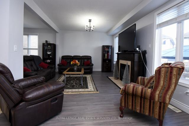 205 Lorenzo Dr, House detached with 4 bedrooms, 4 bathrooms and 5 parking in Hamilton ON | Image 37