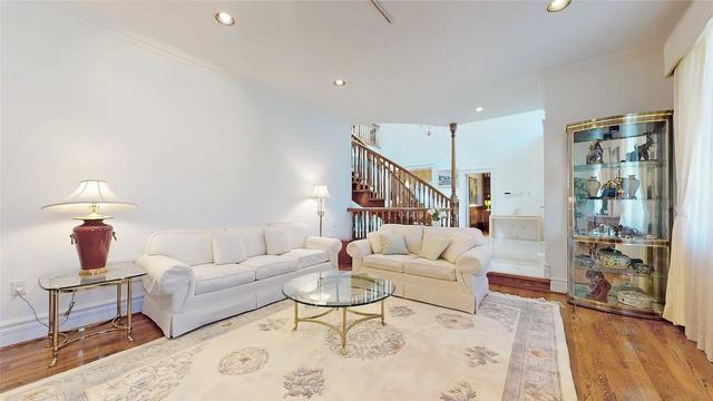 37 Rippleton Rd, House detached with 5 bedrooms, 5 bathrooms and 7 parking in Toronto ON | Image 25