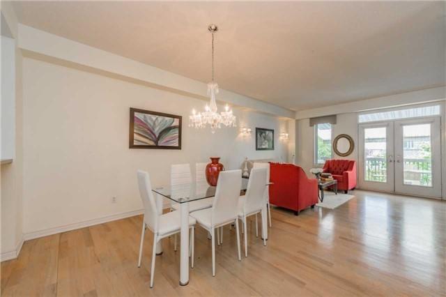 2111 Pinevalley Cres, House attached with 3 bedrooms, 4 bathrooms and 2 parking in Oakville ON | Image 5