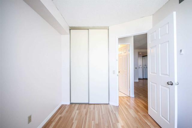 1610 - 7 Bishop Ave, Condo with 2 bedrooms, 2 bathrooms and 1 parking in Toronto ON | Image 8